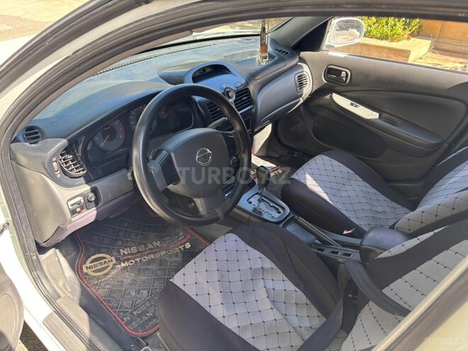 Nissan Sunny 2011, 206,000 km - 1.6 l - Bakı