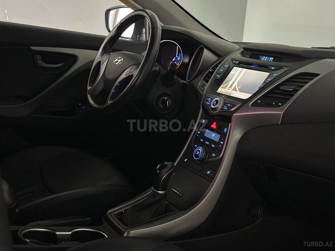 Hyundai Elantra 2015, 102,000 km - 1.6 л - Bakı