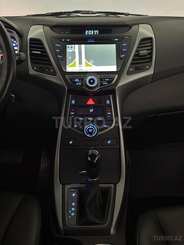 Hyundai Elantra 2015, 102,000 km - 1.6 л - Bakı