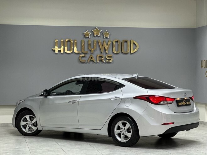 Hyundai Elantra 2015, 102,000 km - 1.6 л - Bakı