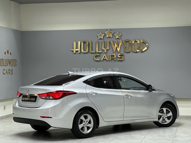 Hyundai Elantra 2015, 102,000 km - 1.6 л - Bakı