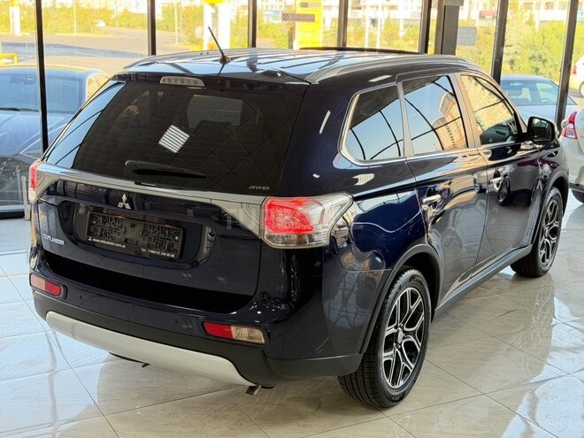 Mitsubishi Outlander 2014, 48,998 km - 2.4 l - Sumqayıt