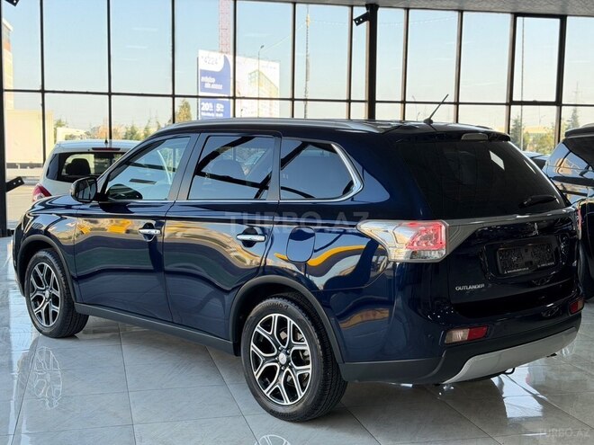 Mitsubishi Outlander 2014, 48,998 km - 2.4 l - Sumqayıt