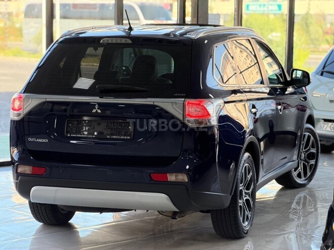 Mitsubishi Outlander 2014, 48,998 km - 2.4 l - Sumqayıt