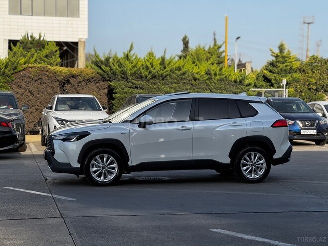 Toyota Corolla Cross 2025, 23,000 km - 2.0 l - Bakı