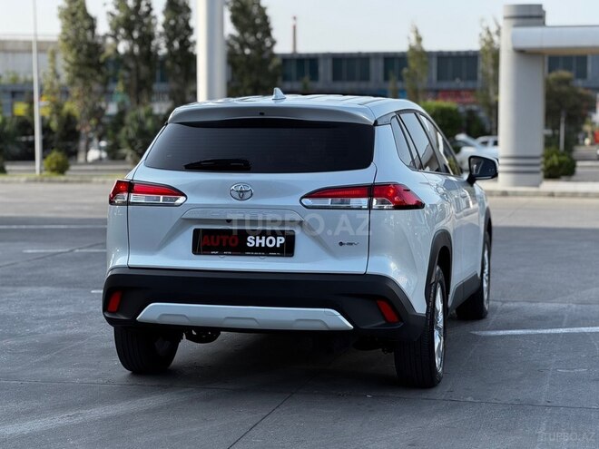 Toyota Corolla Cross 2025, 23,000 km - 2.0 l - Bakı