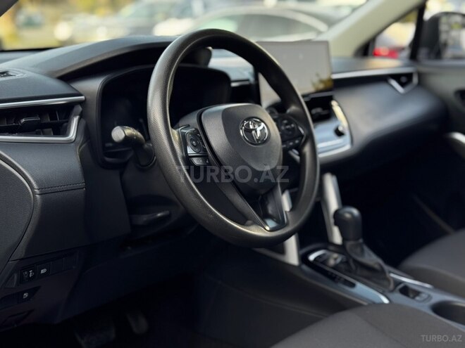 Toyota Corolla Cross 2025, 23,000 km - 2.0 l - Bakı