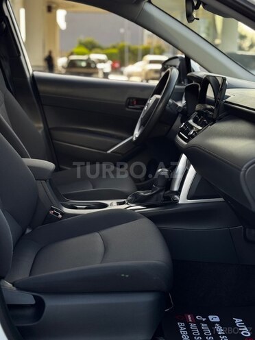 Toyota Corolla Cross 2025, 23,000 km - 2.0 l - Bakı