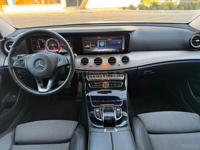 Mercedes E 220 d 2016, 165,000 km - 2.1 л - Bakı
