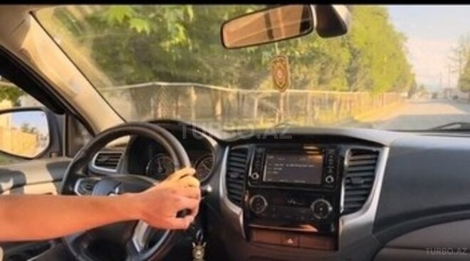 Mitsubishi L200 2018, 389,841 km - 2.5 л - Gəncə