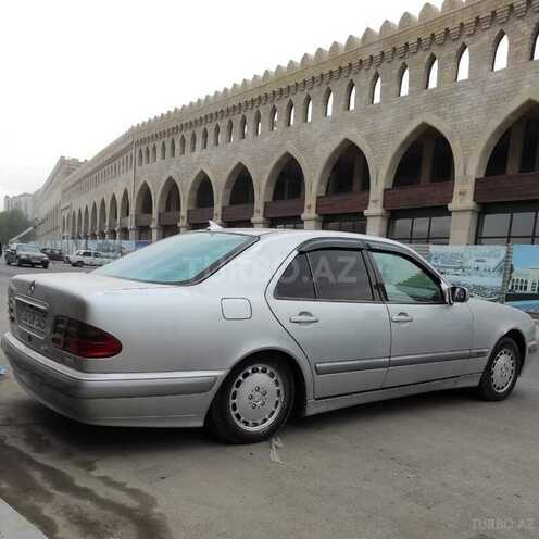 Mercedes C 200 2001, 240,000 km - 2.2 л - Gəncə