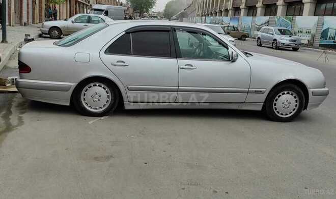 Mercedes C 200 2001, 240,000 km - 2.2 л - Gəncə