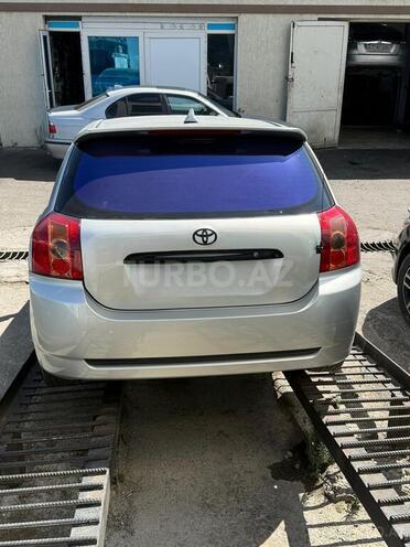 Toyota Corolla 2004, 275,000 km - 1.4 l - Bakı