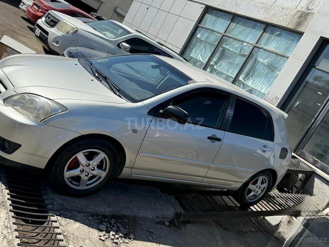 Toyota Corolla 2004, 275,000 km - 1.4 l - Bakı