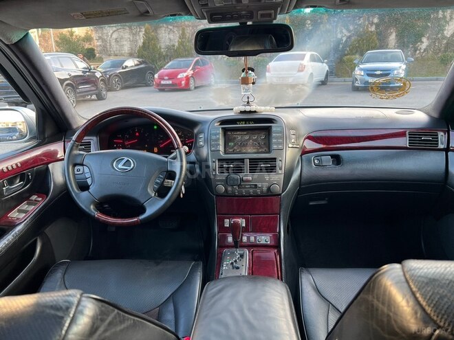 Lexus LS 430 2004, 285,000 km - 4.3 l - Bakı