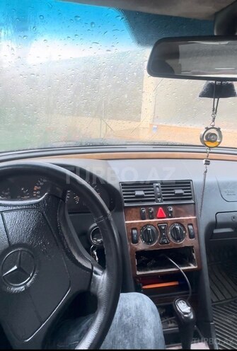 Mercedes C 240 1997, 450,000 km - 2.4 l - Masallı