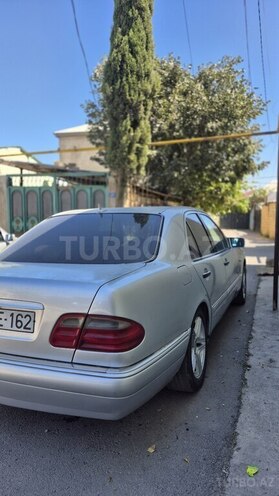 Mercedes E 230 1995, 380,000 km - 2.3 l - Bakı