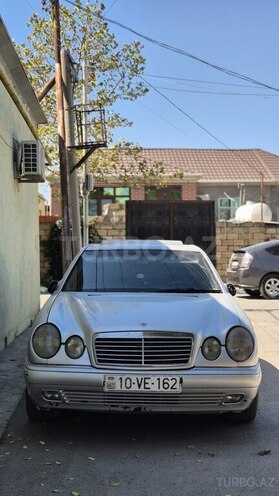 Mercedes E 230 1995, 380,000 km - 2.3 l - Bakı