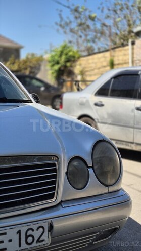 Mercedes E 230 1995, 380,000 km - 2.3 l - Bakı