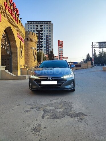 Hyundai Elantra 2019, 129,837 km - 2.0 l - Bakı
