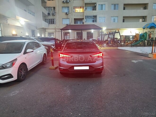 Hyundai Elantra 2019, 129,837 km - 2.0 l - Bakı