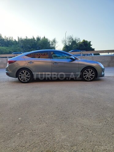 Hyundai Elantra 2019, 129,837 km - 2.0 l - Bakı
