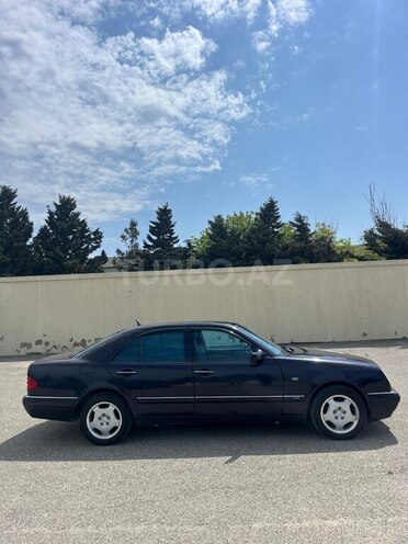 Mercedes E 230 1997, 447,380 km - 2.3 l - Sumqayıt