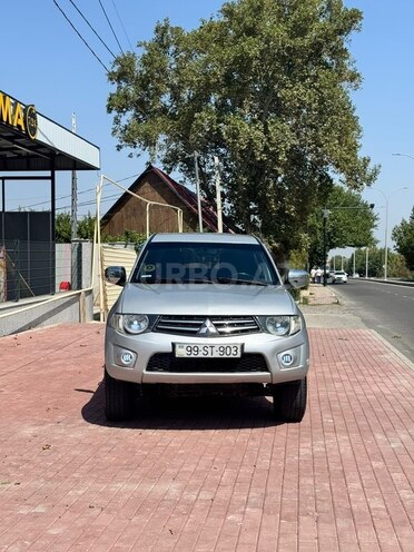Mitsubishi L200 2012, 635,000 km - 2.5 l - Gəncə