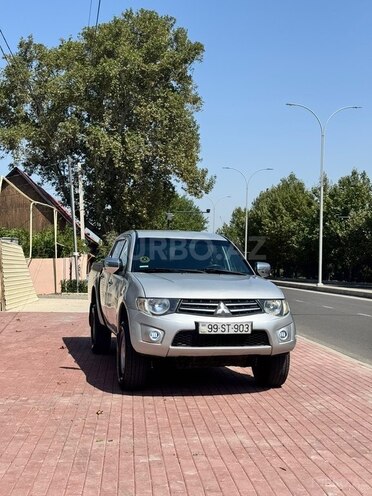 Mitsubishi L200 2012, 635,000 km - 2.5 l - Gəncə