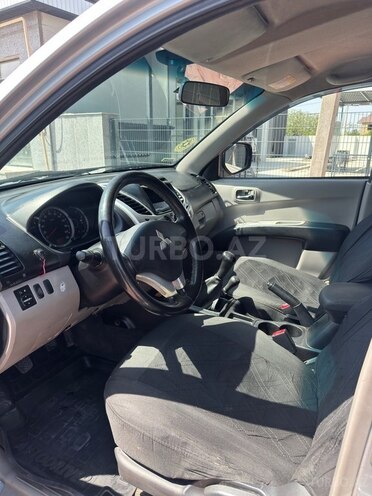 Mitsubishi L200 2012, 635,000 km - 2.5 l - Gəncə