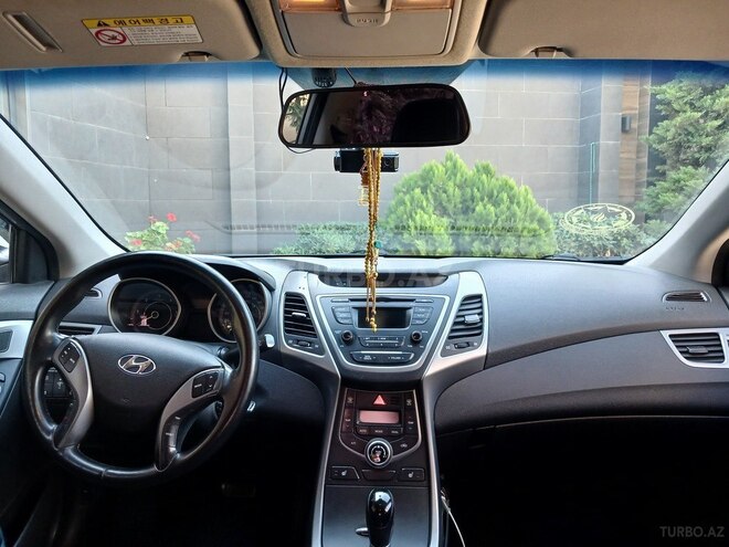 Hyundai Avante 2014, 231,200 km - 1.6 л - Bakı