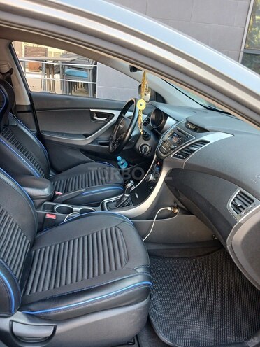 Hyundai Avante 2014, 231,200 km - 1.6 л - Bakı