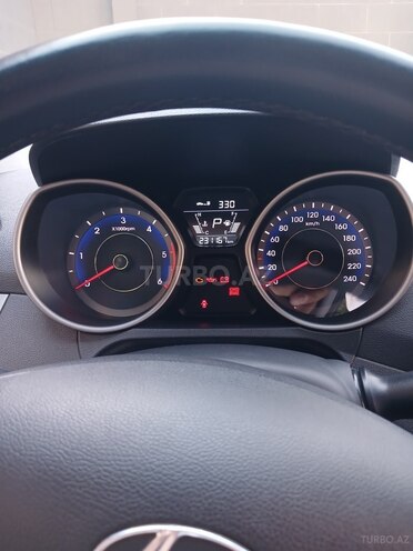 Hyundai Avante 2014, 231,200 km - 1.6 л - Bakı