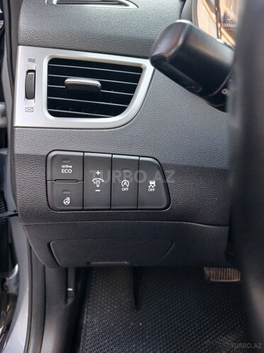 Hyundai Avante 2014, 231,200 km - 1.6 л - Bakı