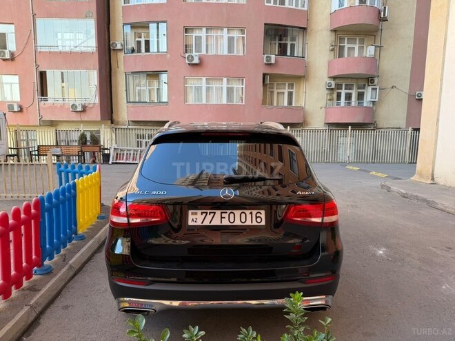 Mercedes GLC 300 4MATIC 2018, 95,000 km - 2.0 l - Bakı