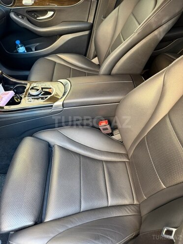 Mercedes GLC 300 4MATIC 2018, 95,000 km - 2.0 l - Bakı