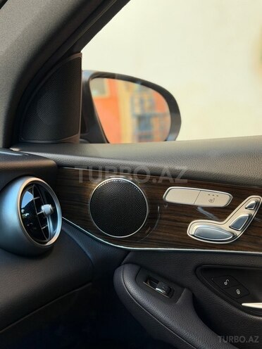 Mercedes GLC 300 4MATIC 2018, 95,000 km - 2.0 l - Bakı