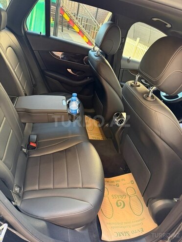 Mercedes GLC 300 4MATIC 2018, 95,000 km - 2.0 l - Bakı