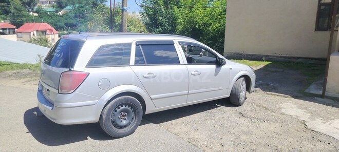 Opel Astra 2006, 383,296 km - 1.4 л - Gədəbəy