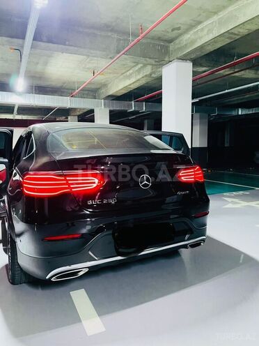 Mercedes GLC 250 4MATIC Coupe 2017, 131,479 km - 2.0 l - Bakı