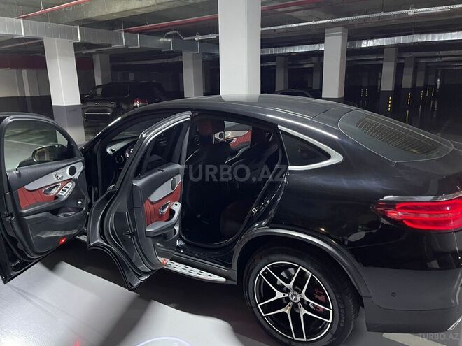 Mercedes GLC 250 4MATIC Coupe 2017, 131,479 km - 2.0 l - Bakı