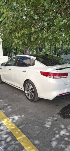 Kia K5 2017, 100,700 km - 2.0 l - Şəki