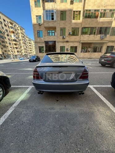 Mercedes E 270 2002, 300,000 km - 2.7 l - Xırdalan