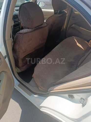 Nissan Sunny 2007, 235,000 km - 1.6 л - Gəncə