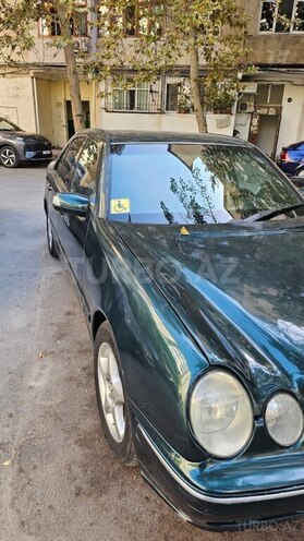 Mercedes E 270 2000, 423,000 km - 2.7 l - Bakı