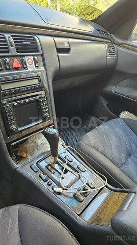 Mercedes E 270 2000, 423,000 km - 2.7 l - Bakı