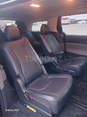 Kia Carnival 2024, 38,000 km - 1.6 l - Bakı