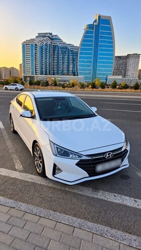 Hyundai Avante 2018, 167,240 km - 1.6 л - Bakı