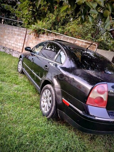 Volkswagen Passat 2003, 150,000 km - 1.8 л - Zaqatala