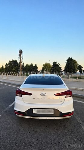 Hyundai Avante 2018, 167,240 km - 1.6 л - Bakı